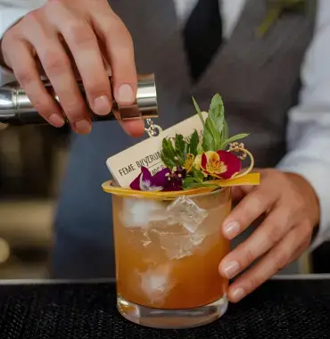 Making Your Wedding Bar Unforgettable